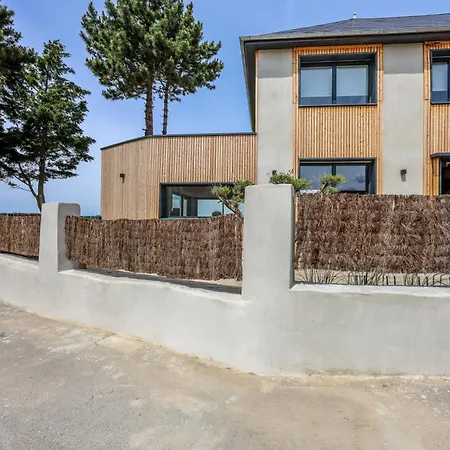 La Vigie, Maison Face A La Canche